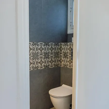 Taheli's Modern Townhouse With A Pool Apartamento Paphos